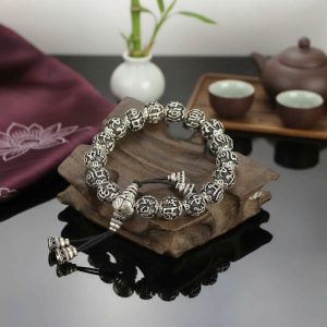 Copper Wu Lou Mantra Bracelet - Feng Shui for Bracelet Health - Professional Photo