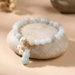 Light Green Jade Wu Lou Amulet Bracelet - Professional Photo