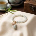 Light Green Jade Wu Lou Amulet Bracelet - Professional Photo