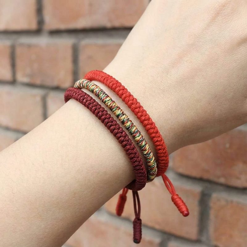 Tibetan Buddhist Knot Lucky Rope Bracelet - Professional Photo