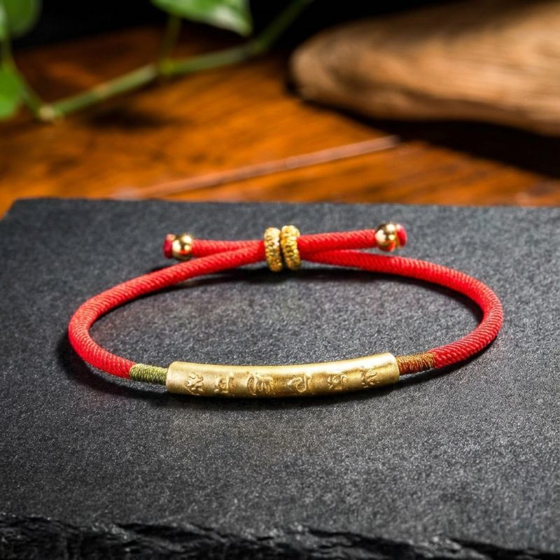 Tibetan Red String Bracelet - Buddhist Lucky Charm - Professional Photo