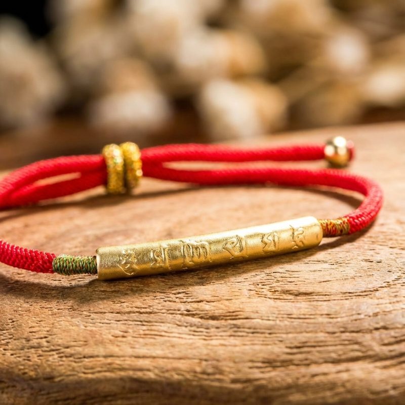 Tibetan Red String Bracelet - Buddhist Lucky Charm - Professional Photo