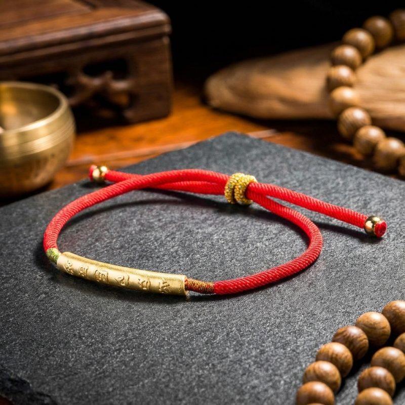 Tibetan Red String Bracelet - Buddhist Lucky Charm - Professional Photo